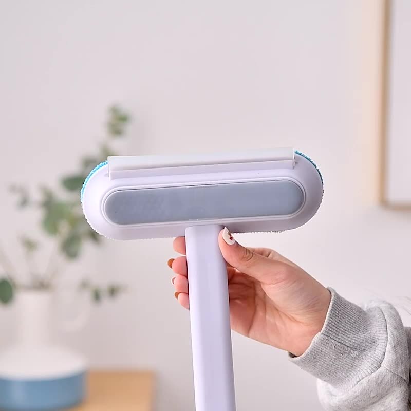 4-in-1 Pet Hair Brush – Clean Fur, Fast